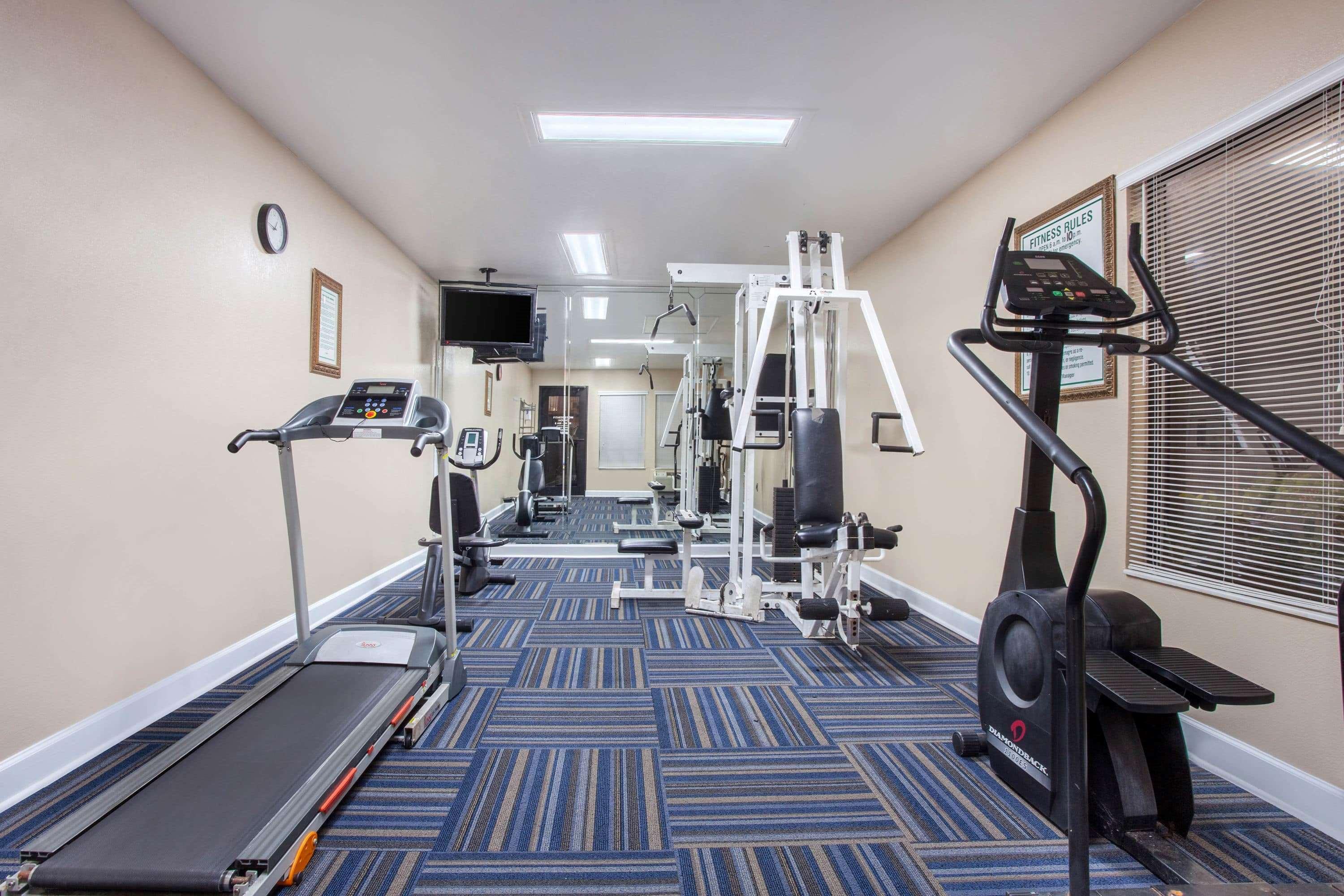 Baymont By Wyndham Lake City Ngoại thất bức ảnh